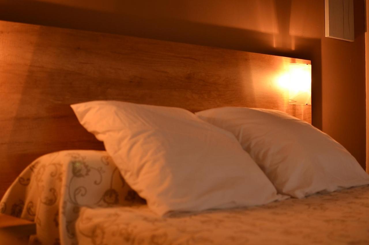 Mistral Appartements Port-Saint-Louis-du-Rhοne Εξωτερικό φωτογραφία