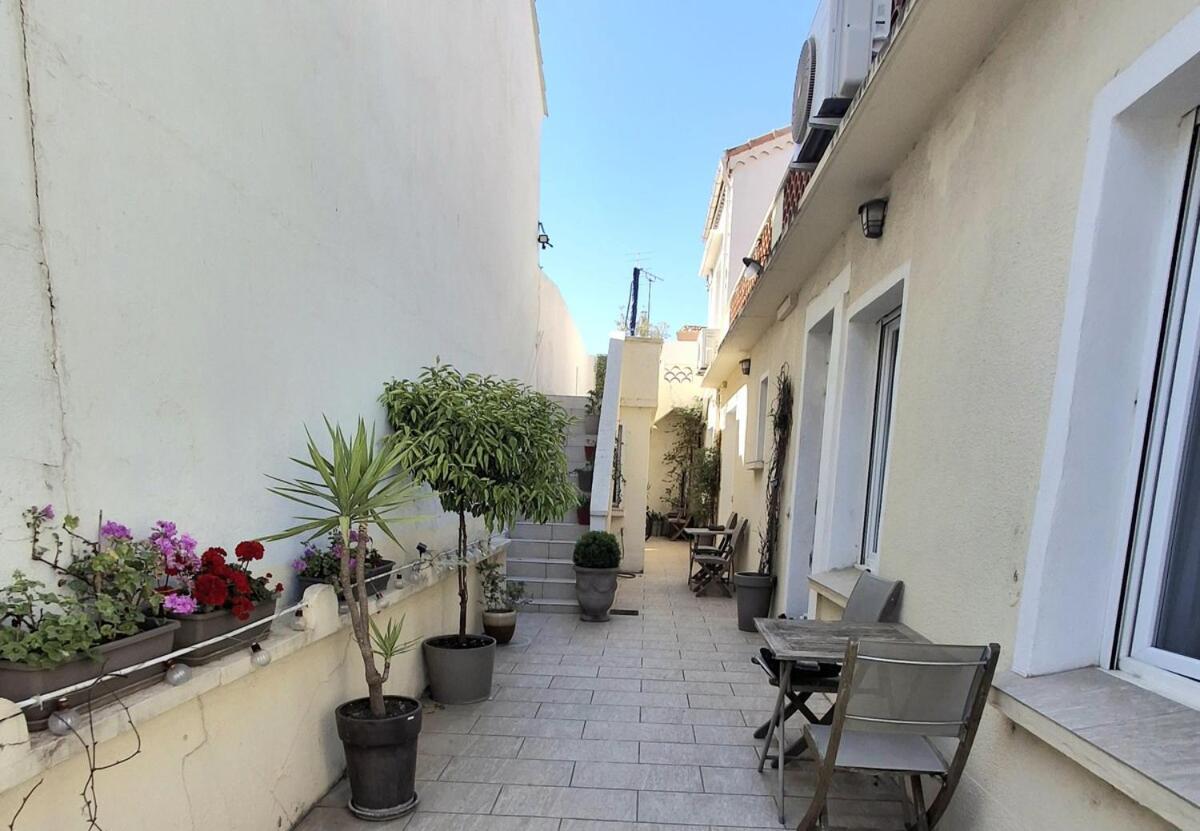 Mistral Appartements Port-Saint-Louis-du-Rhοne Εξωτερικό φωτογραφία