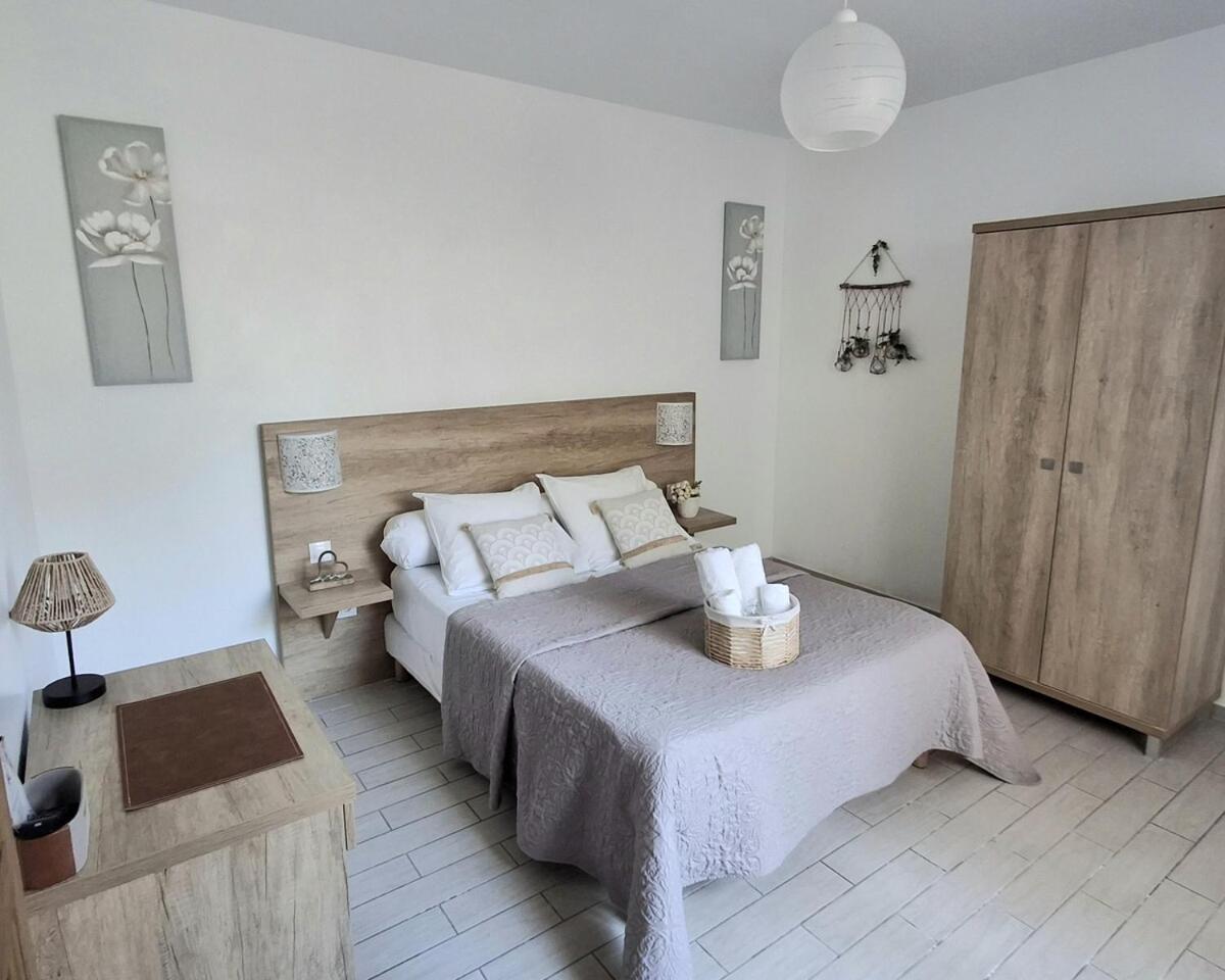 Mistral Appartements Port-Saint-Louis-du-Rhοne Εξωτερικό φωτογραφία