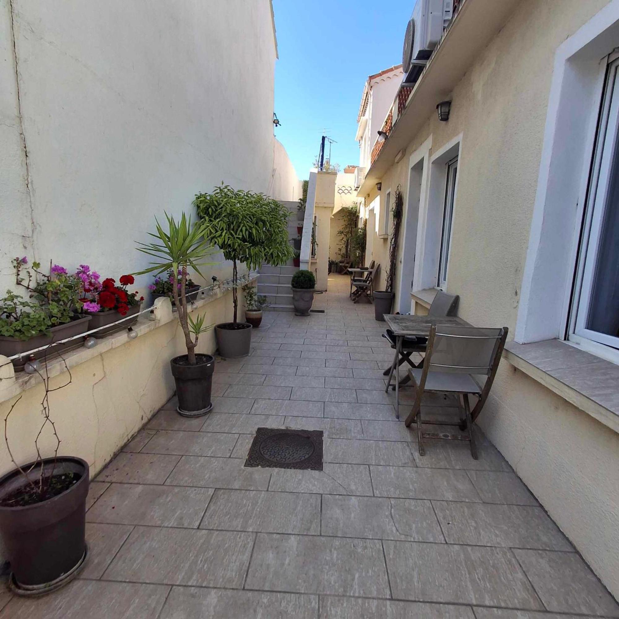 Mistral Appartements Port-Saint-Louis-du-Rhοne Δωμάτιο φωτογραφία